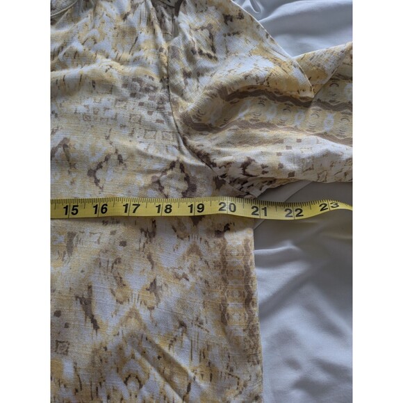 Chico's Top Women's M/1 Yellow Beige Aztec Style Button Up Shirt Artsy Southwest - Picture 12 of 13